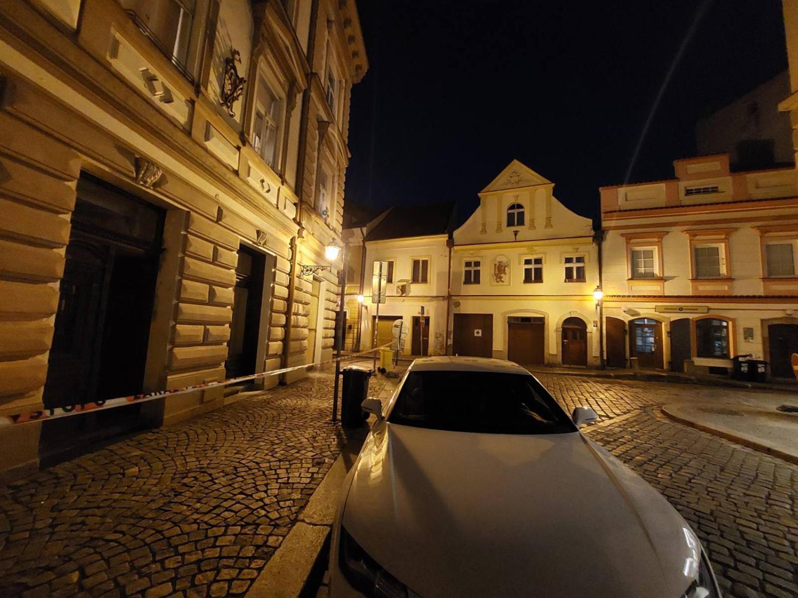 Prostorny Byt V Centru 3 Kk 80 M2 Hradec Králové Extérieur photo